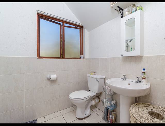 1 BEDROOM APARTMENT FOR SALE IN RANDPARK RIDGE